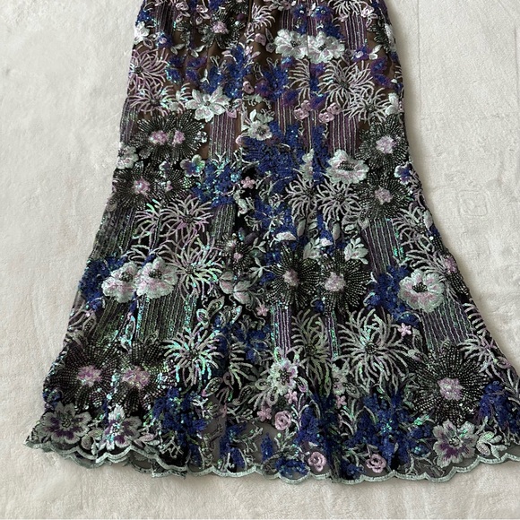 ELLIATT Floral Iridescent Sequin Mesh Midi Dress Medium - Picture 3 of 16